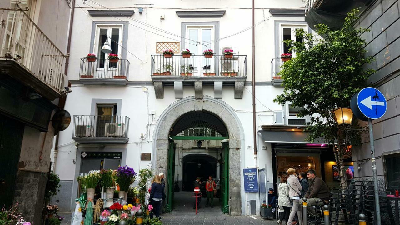 Il Salotto Di Nonna Cornelia 2 Hotel Naples Exterior photo
